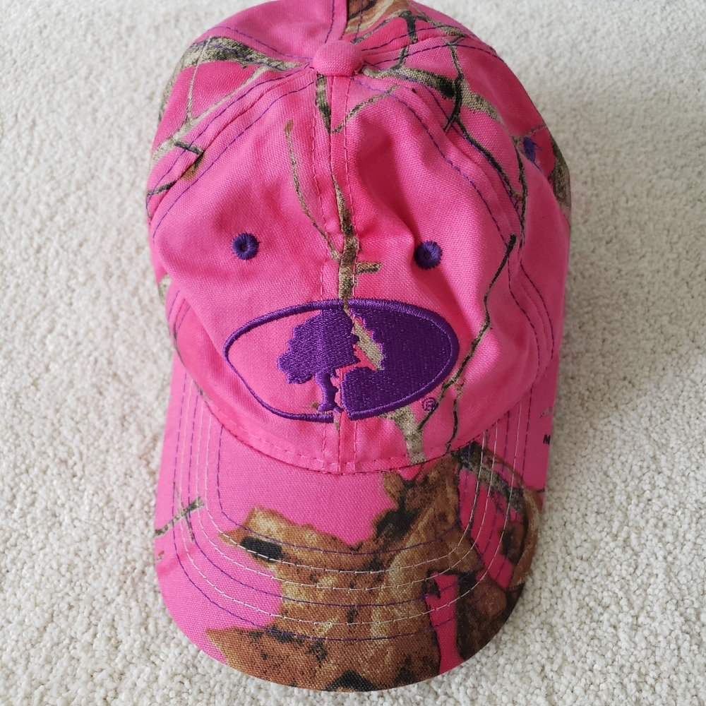 Mossy Oak Pink Camo Adjustable Baseball Hat